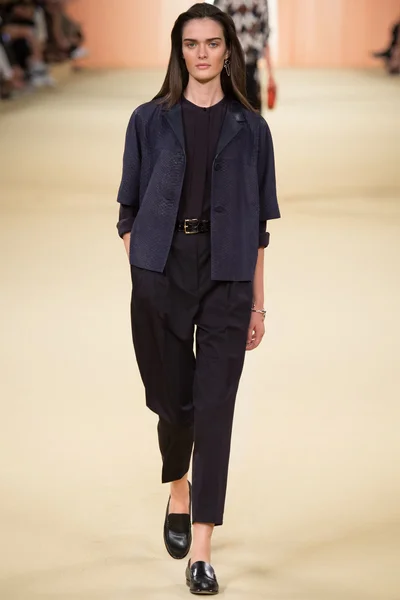Look 17
